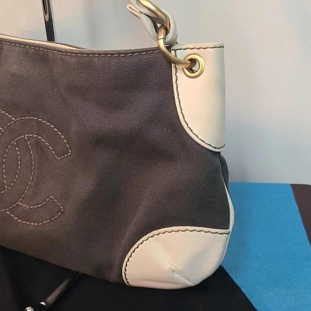 CHANEL CC Vintage Olsen Bag - Picture 4 of 17